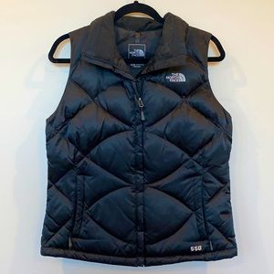 The North Face women’s 550 puffer vest- black